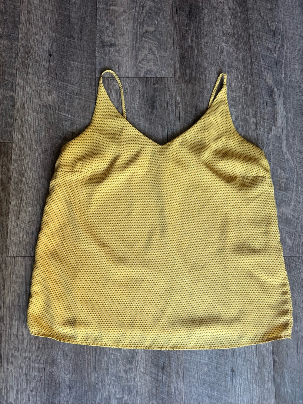 Banana Republic Yellow Textured V-Neck Cami Women’s Medium